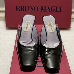 Bruno Magli Made in Italy Wedge Slides With Accent Stitching Size 10.